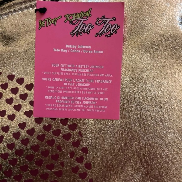 Betsey Johnson Tote XOX Too Too Pretty Rosegold Skull with Pink Sequin Bow - Picture 3 of 4